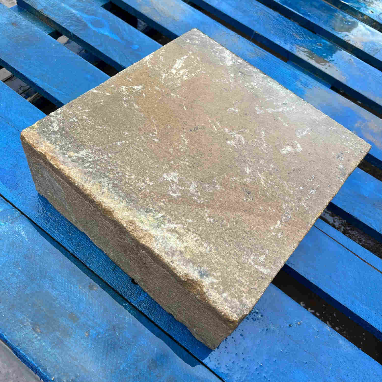 Quoins